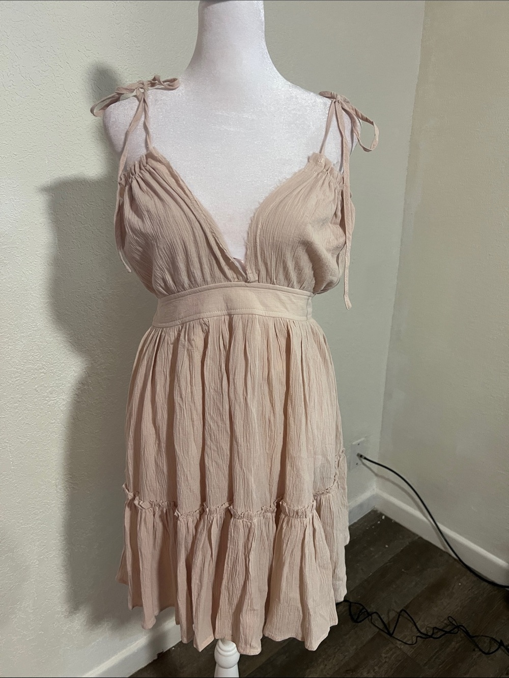 Le Lis Blush Tie-Shoulder Tiered Mini Dress